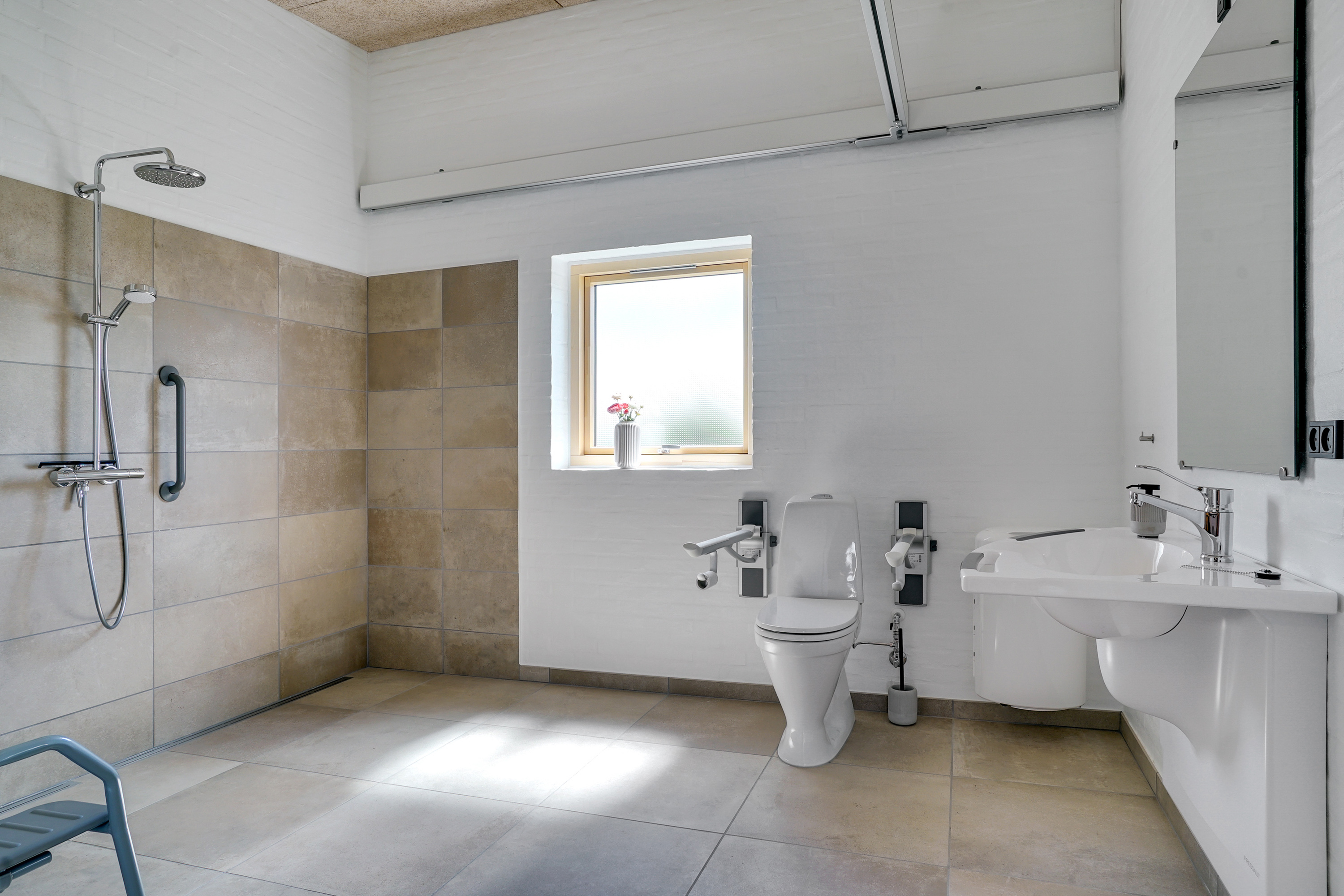 Badevaerelset i sommerhuset i Thy.